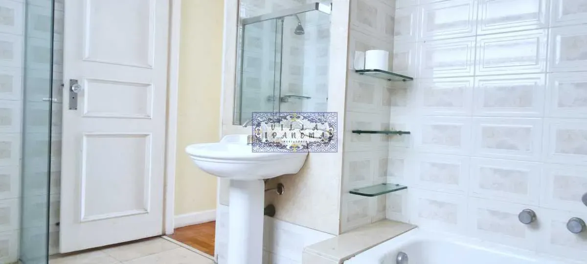 Apartamento de 4 quartos com banheira — photo 4
