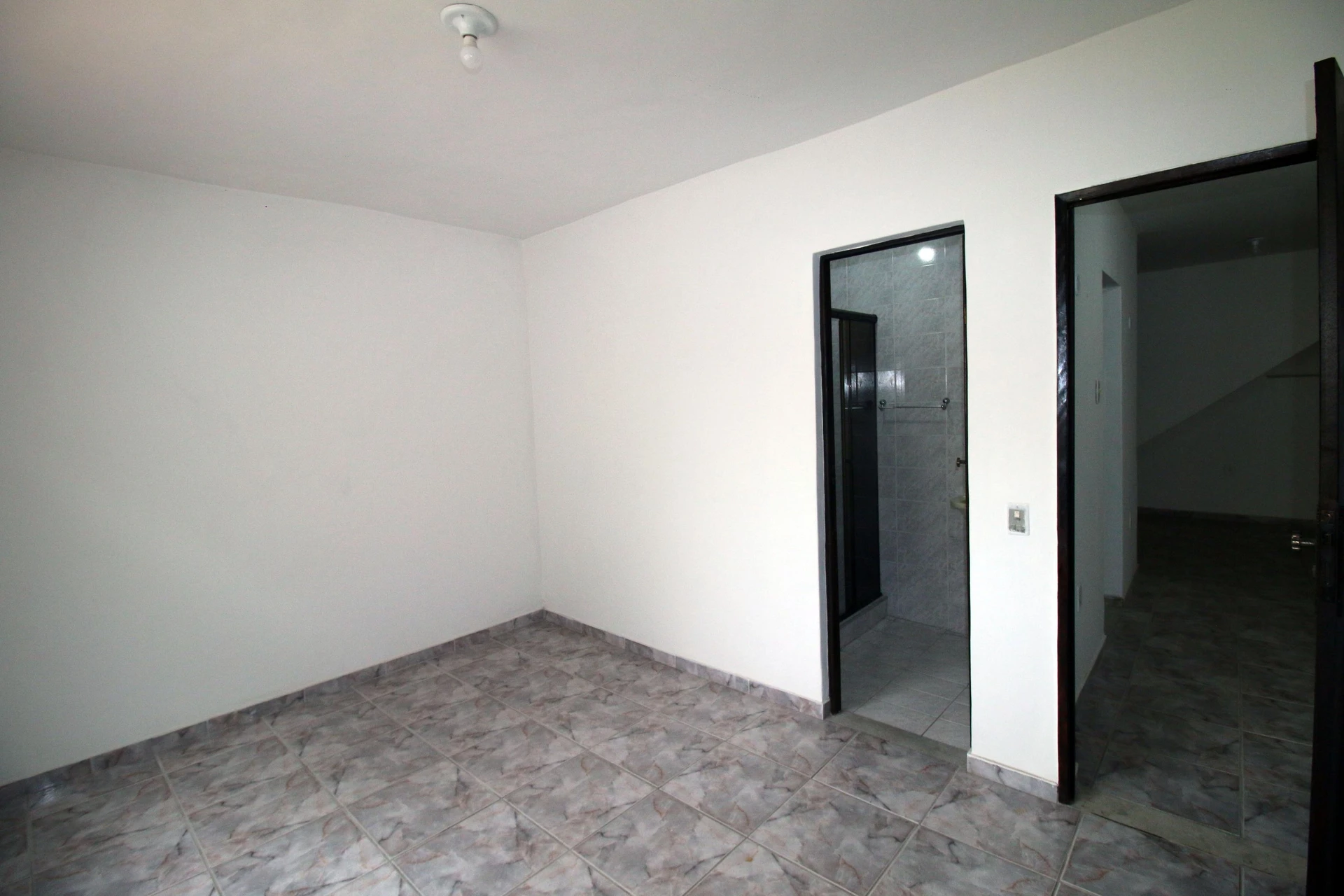 Rental house with 3 en-suite bedrooms and 4 bathrooms — photo 13