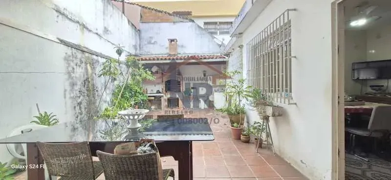 Furnished 4-bedroom house with a gas stove — photo 15