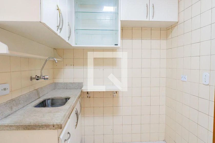 2-bedroom apartment with a grill on the balcony — photo 6