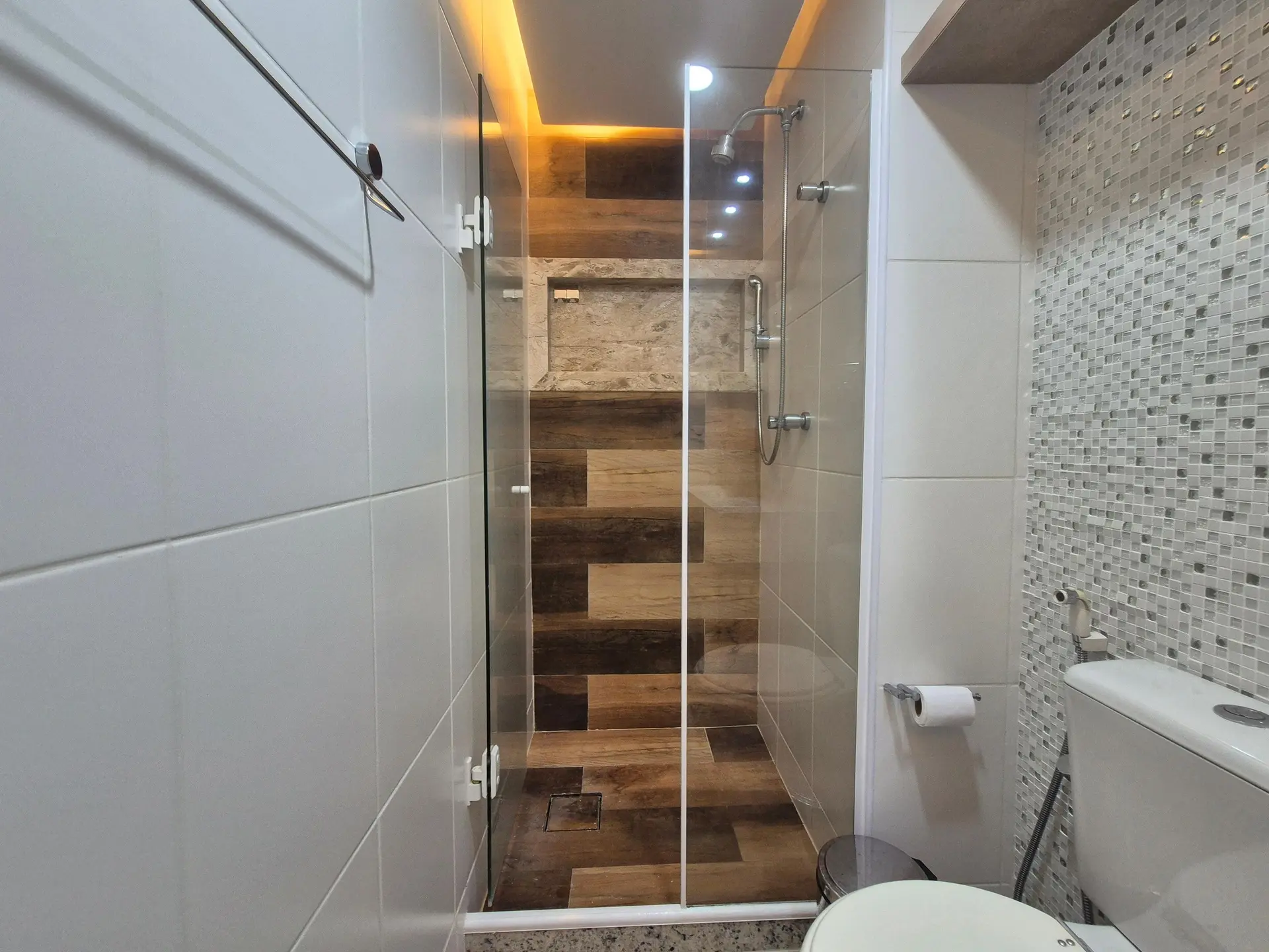 Apartamento de 2 quartos com closet — photo 28