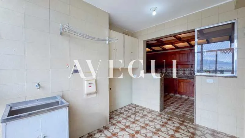Unfurnished apartment with 4 bedrooms and floor-to-ceiling windows — photo 27