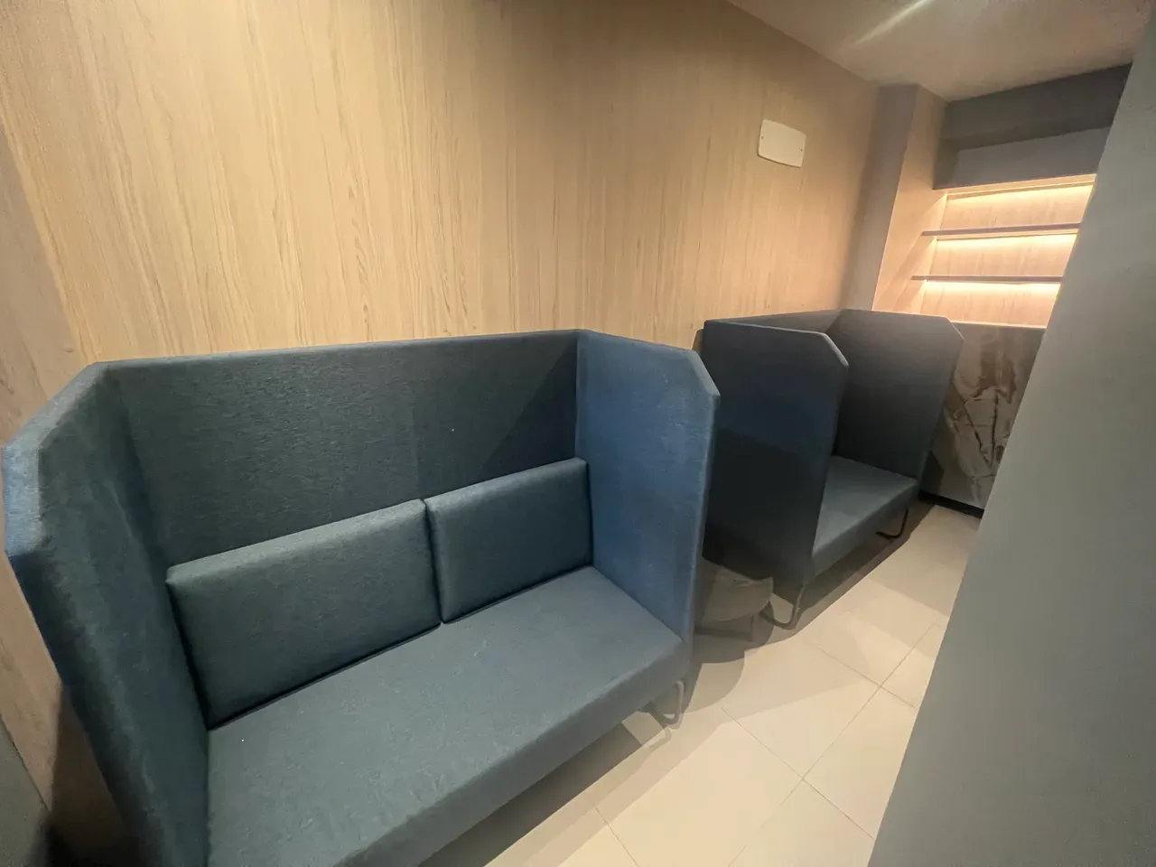 Furnished apartment, 68 m², with a grill on the balcony — photo 30