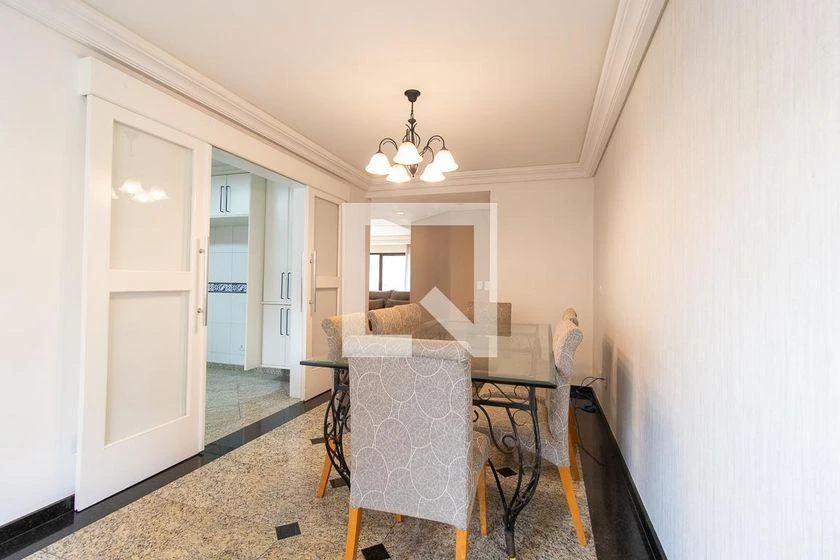 Bathtub in a 3-bedroom apartment, 176 m² — photo 13