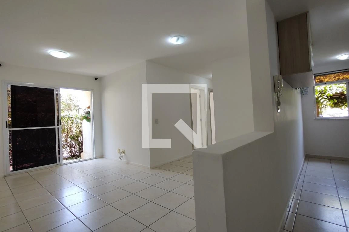 Unfurnished apartment with 3 bedrooms and open kitchen — photo 31