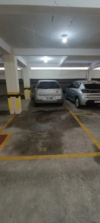 Piso de 80 m² sin amueblar con 3 dormitorios y cocina cerrada — photo 5