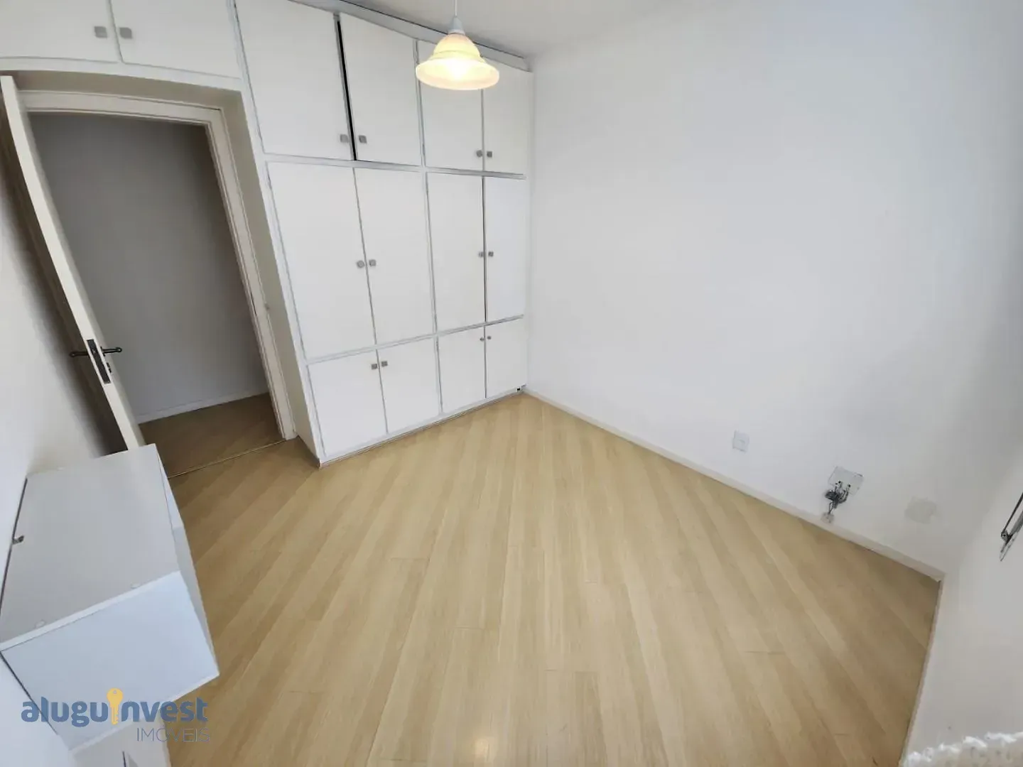 Квартира з 4 спальнями та 173,94 м² і балконом — photo 17