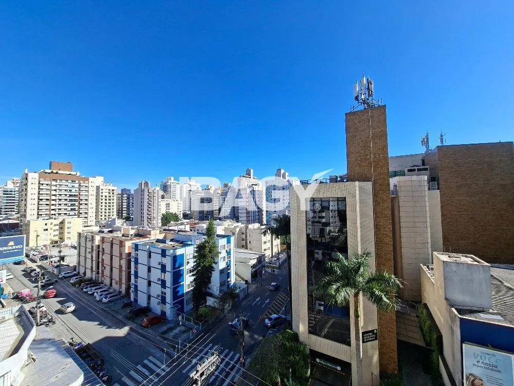 Apartamento de 4 dormitorios con 135 m² y 1 suite — photo 33