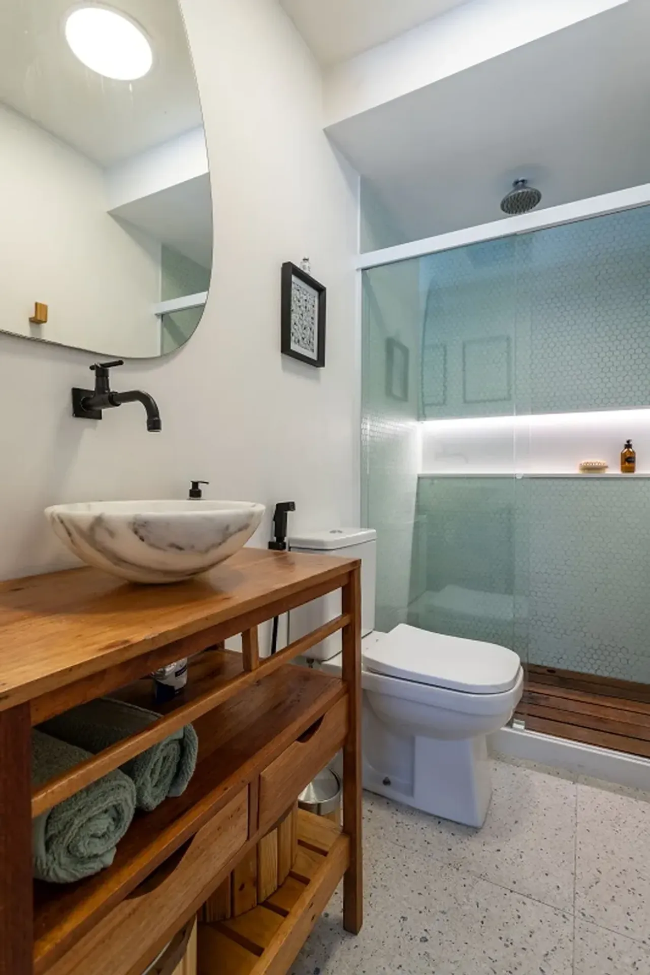 120 m² apartment with 2 bedrooms, 2 baths and a terrace — photo 44