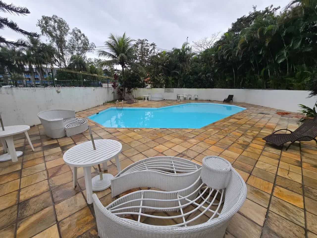 Apartamento de 2 quartos com cozinha fechada e 60 m² — photo 21