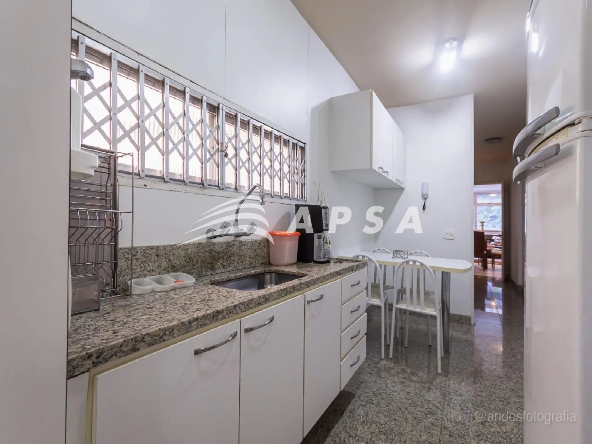 Apartamento mobiliado de 129 m² com 3 quartos e 2 banheiros — photo 9