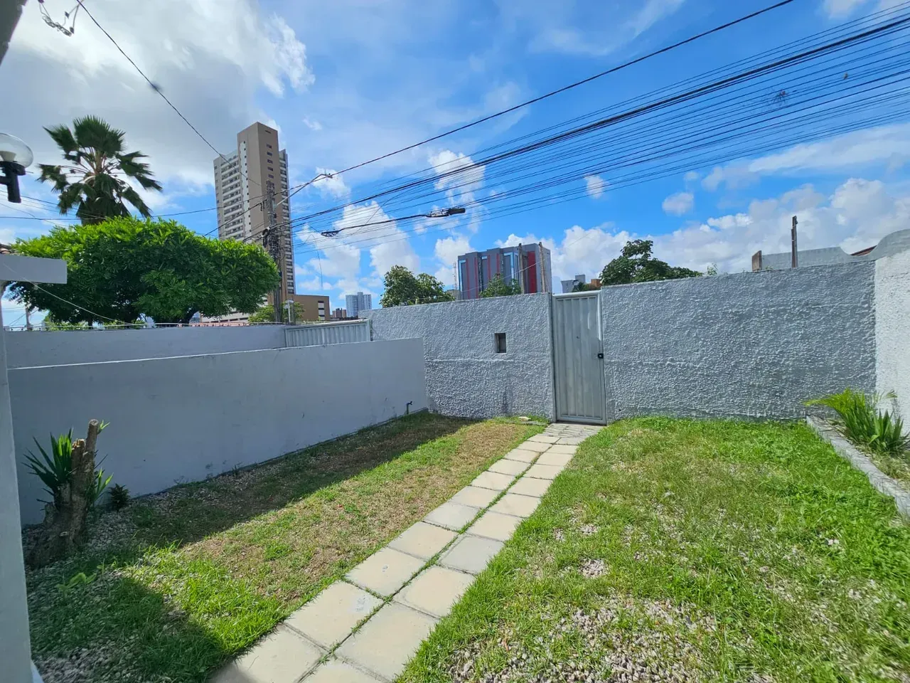 4 quartos e jardim: casa de 246 m² — photo 31