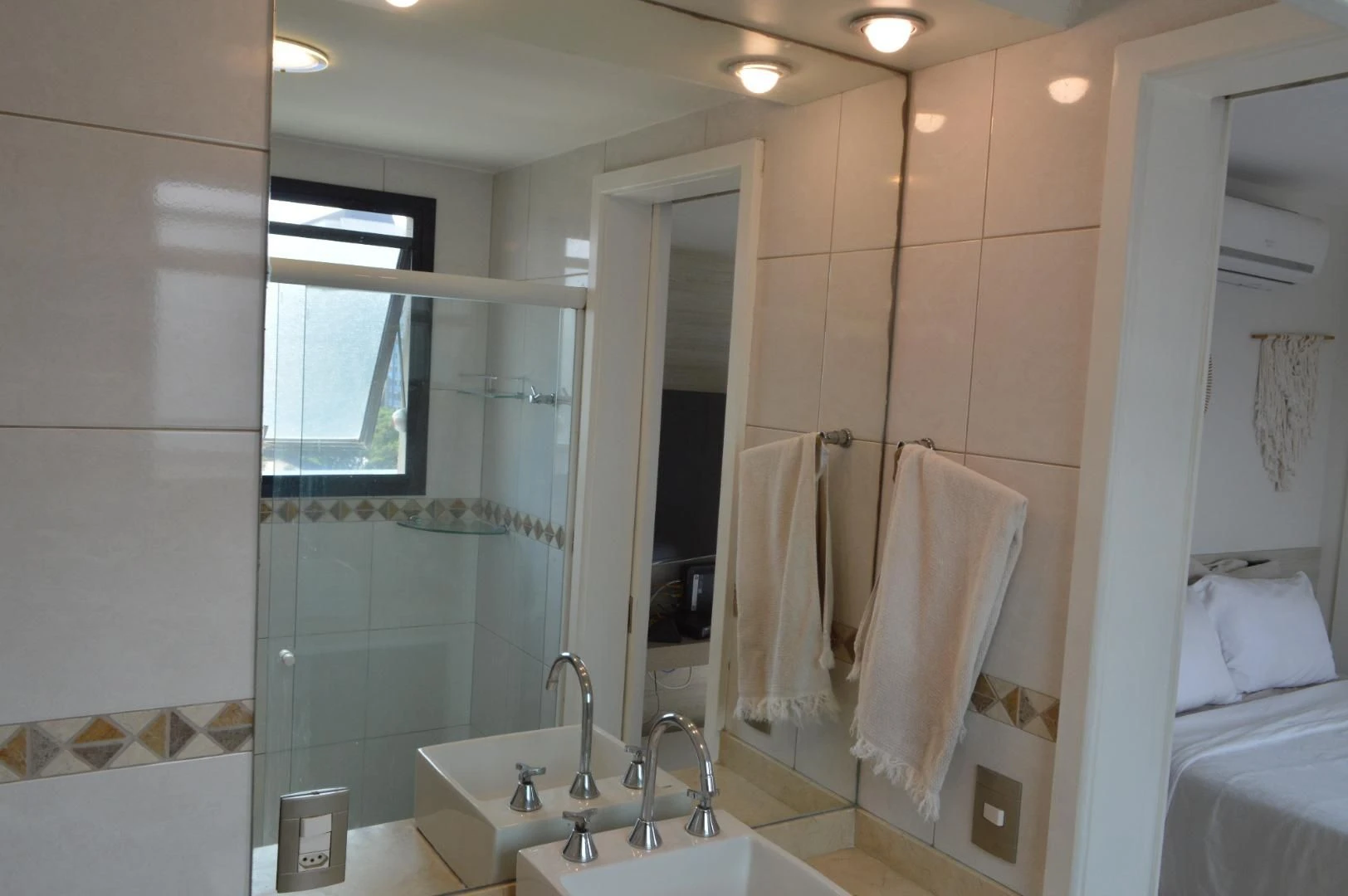 Glass-enclosed balcony in a 3-bedroom apartment, 85 m² — photo 21