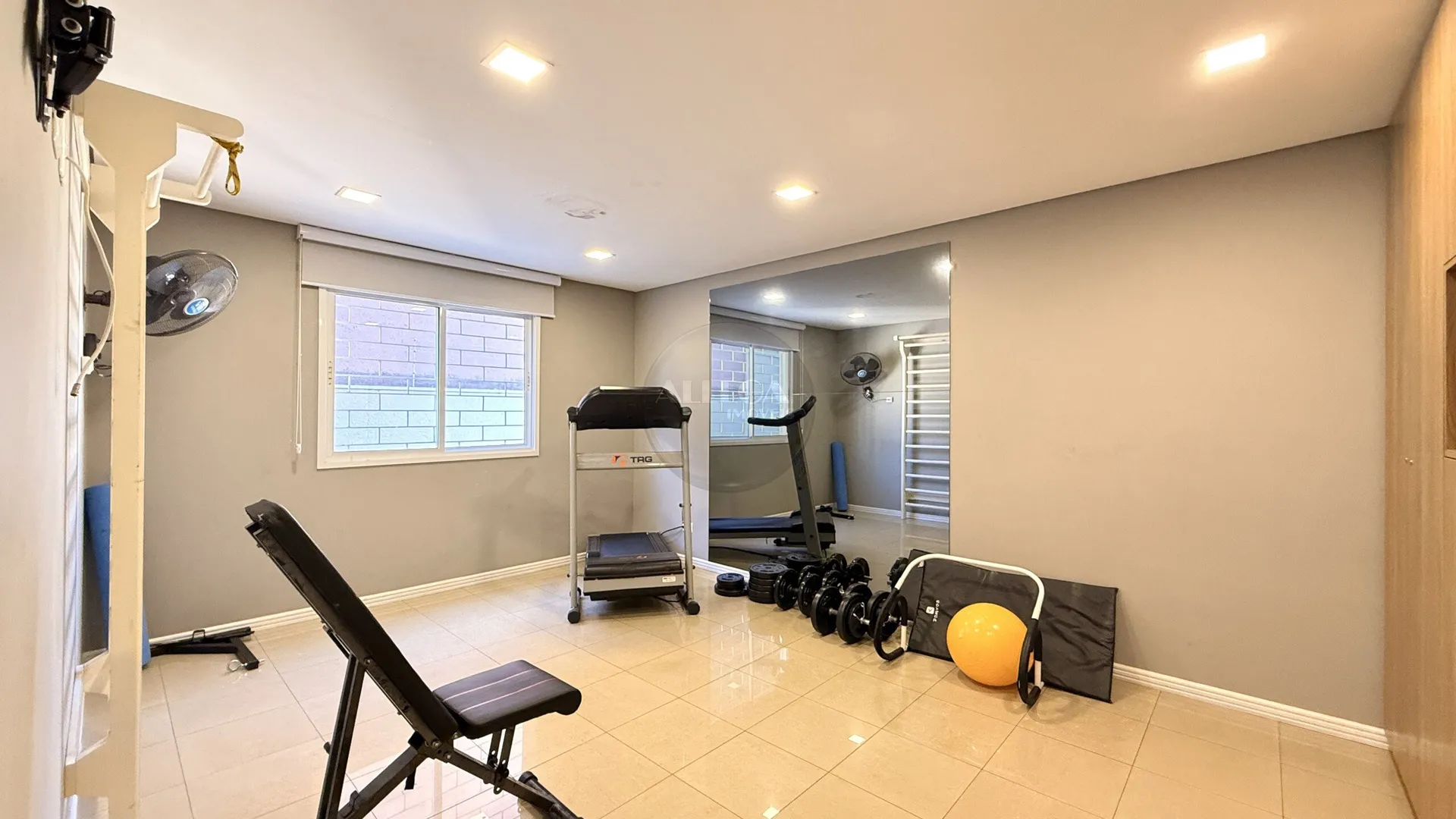 Apartamento semi mobiliado com varanda e churrasqueira — photo 48