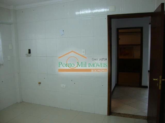 Будинок на 4 спальні з 3 суїтами 270 м² без паркування — photo 33
