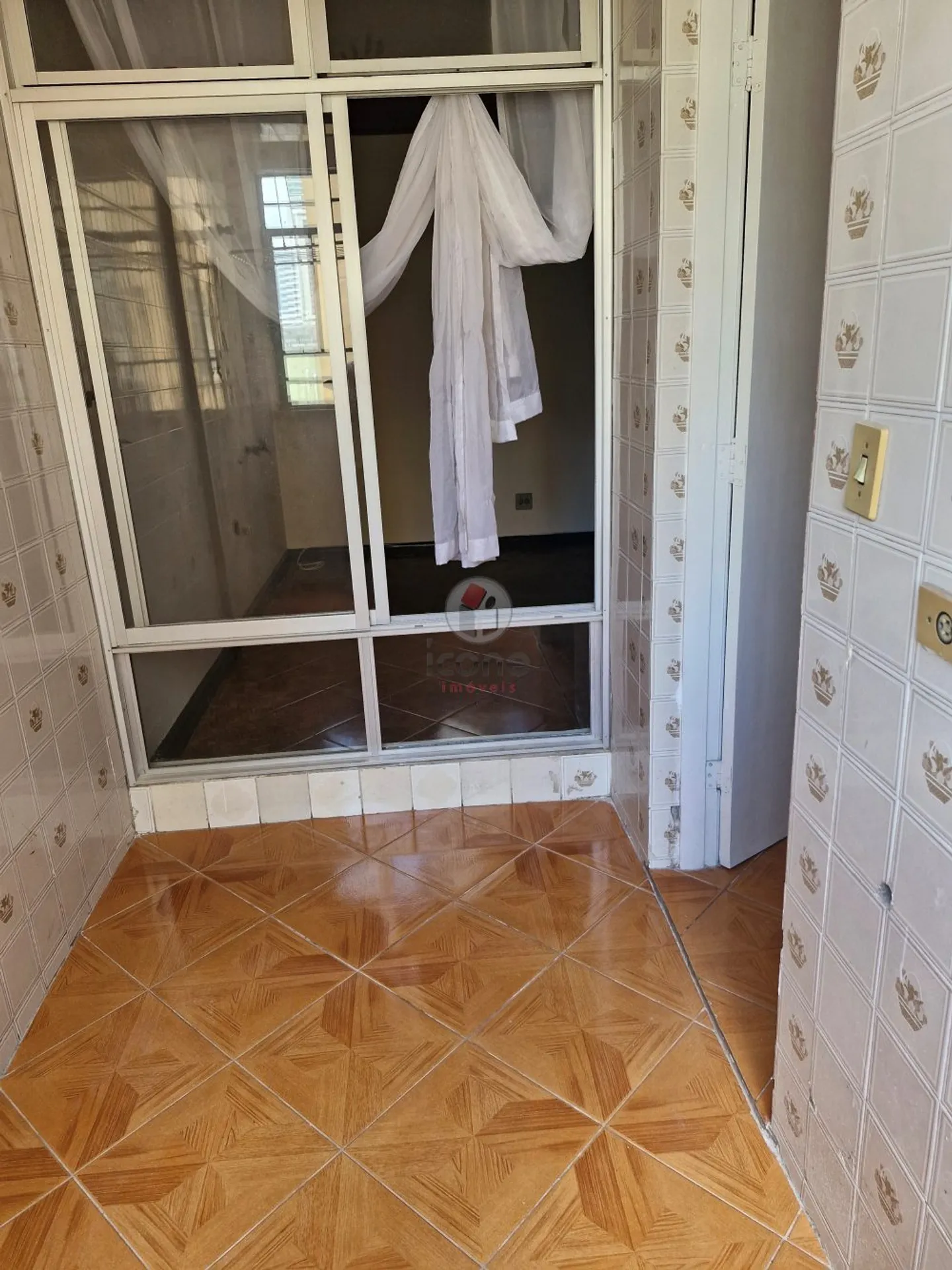Невмебльована квартира з 2 спальнями та закритою кухнею — photo 15