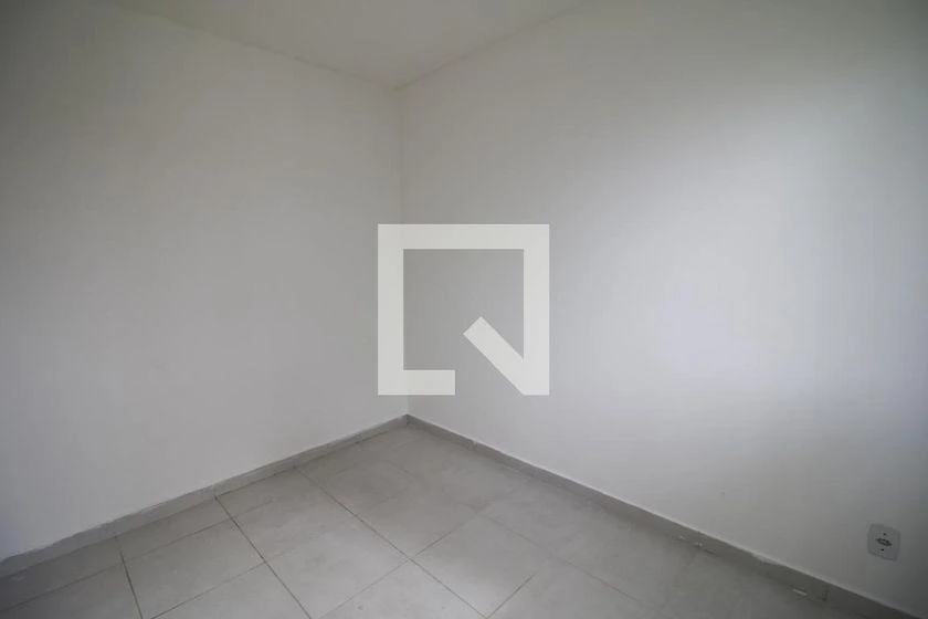 2-bedroom apartment in a building with a pool — photo 21