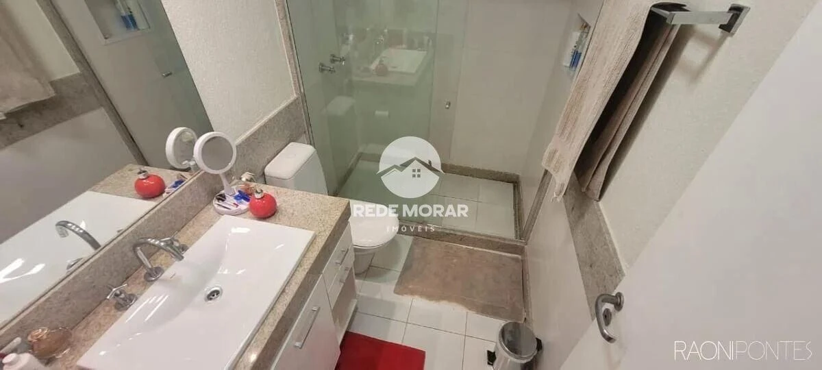 268 m² apartment with a water view and a bathtub — photo 15