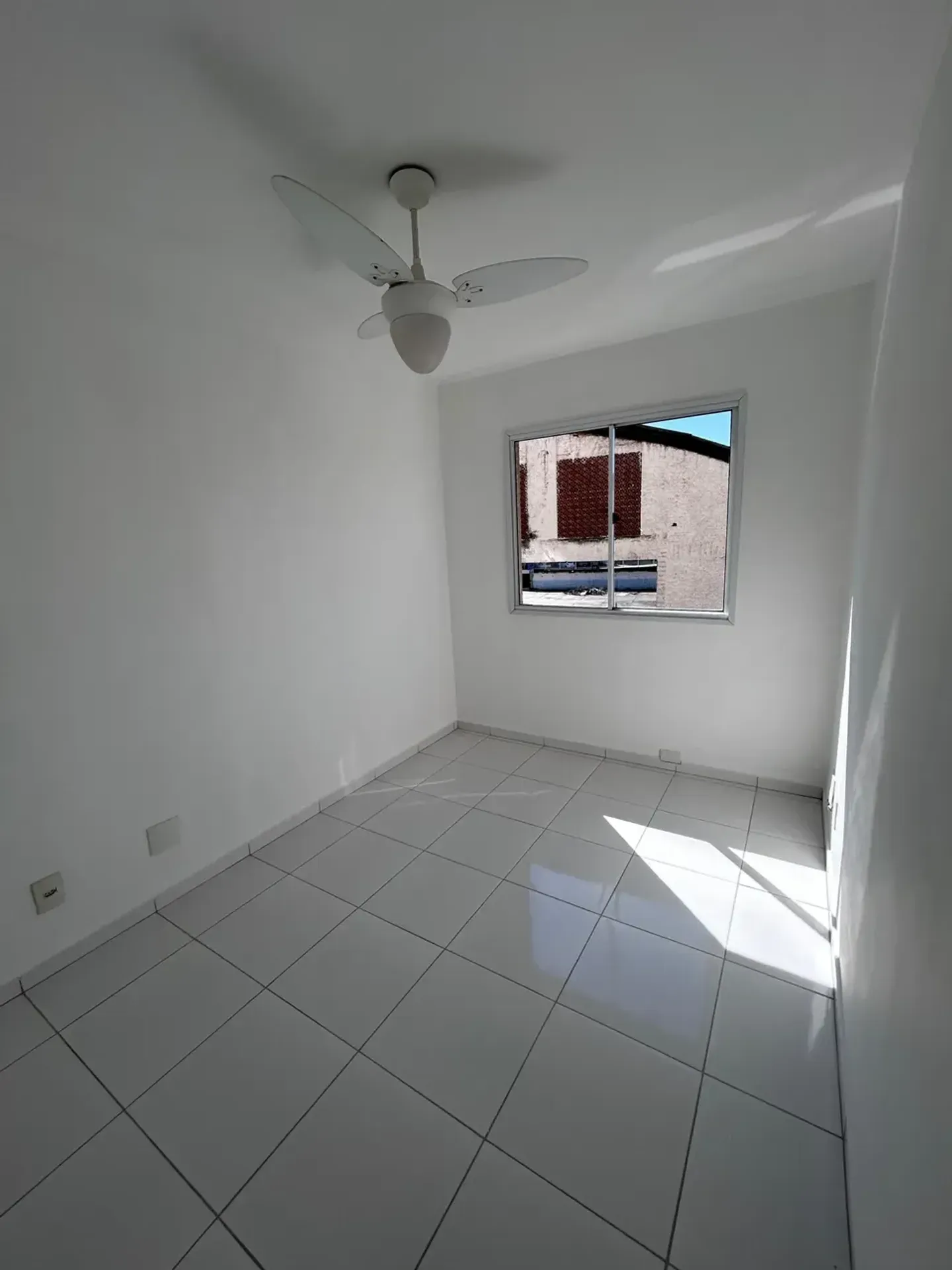 Apartamento de 3 quartos com cozinha americana e varanda — photo 19