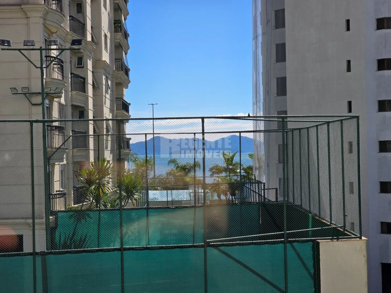 Apartamento de 2 dormitorios de 85 m² con barbacoa — photo 7