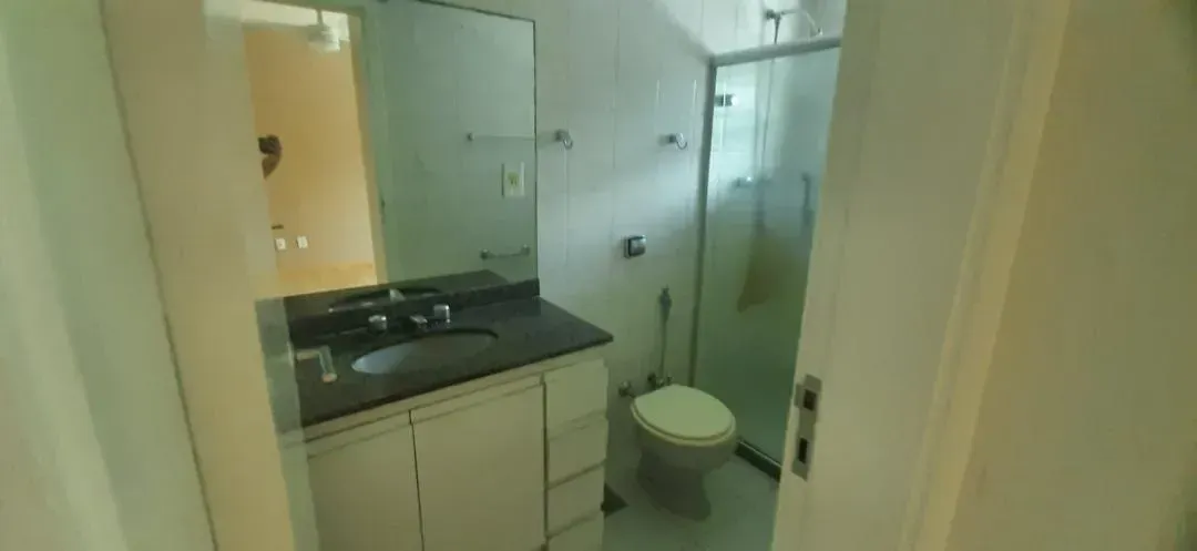 Unfurnished house with 4 bedrooms and 3 bathrooms — photo 9