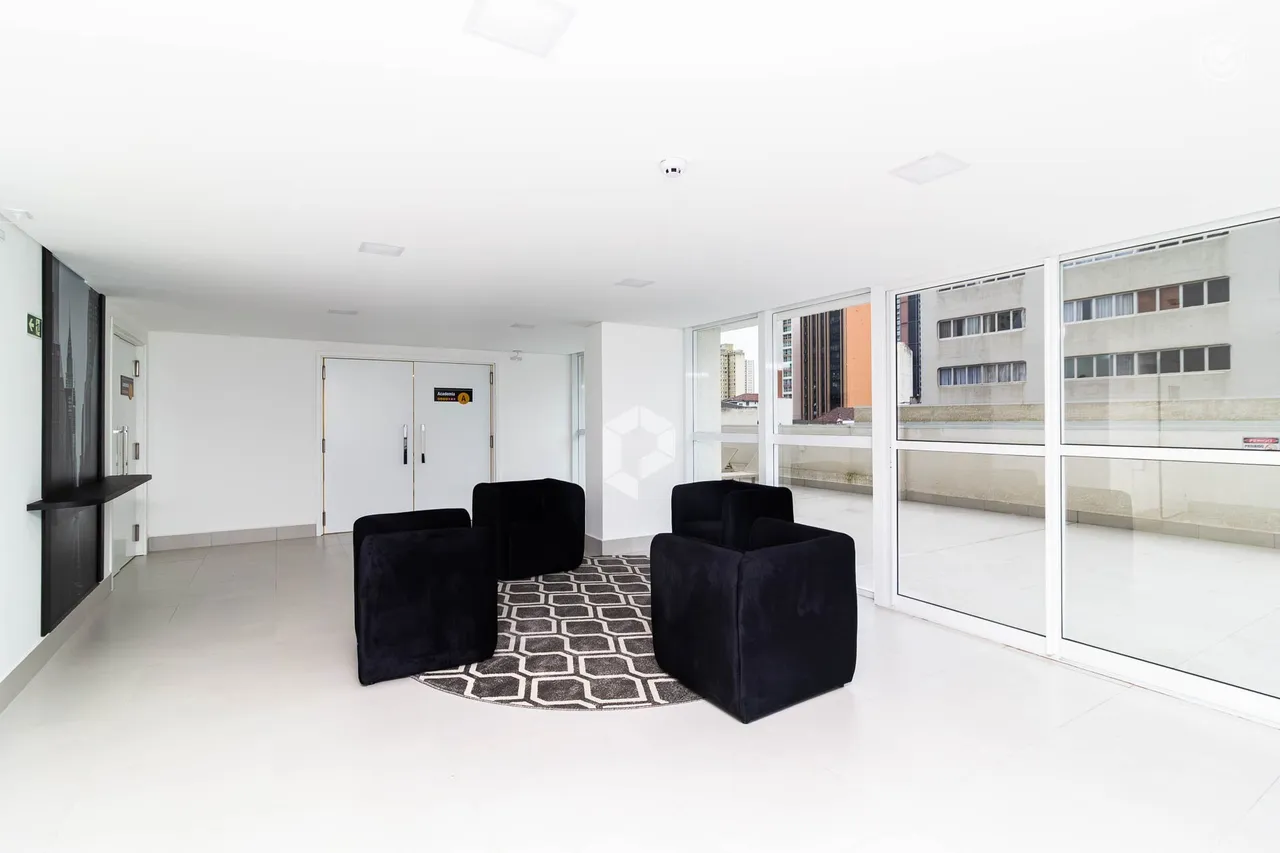 Furnished 1-bedroom apartment with balcony — photo 19
