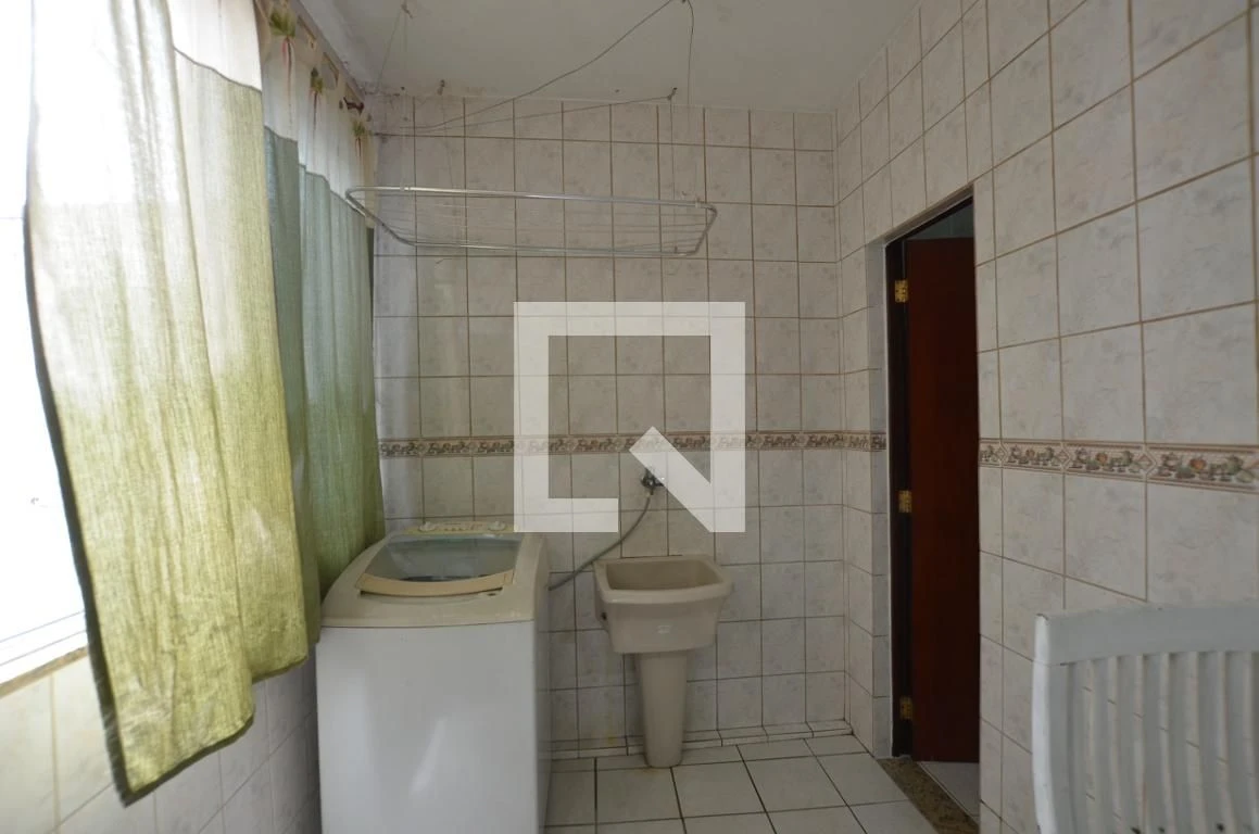 Apartamento com 2 quartos e cozinha fechada a gás — photo 40