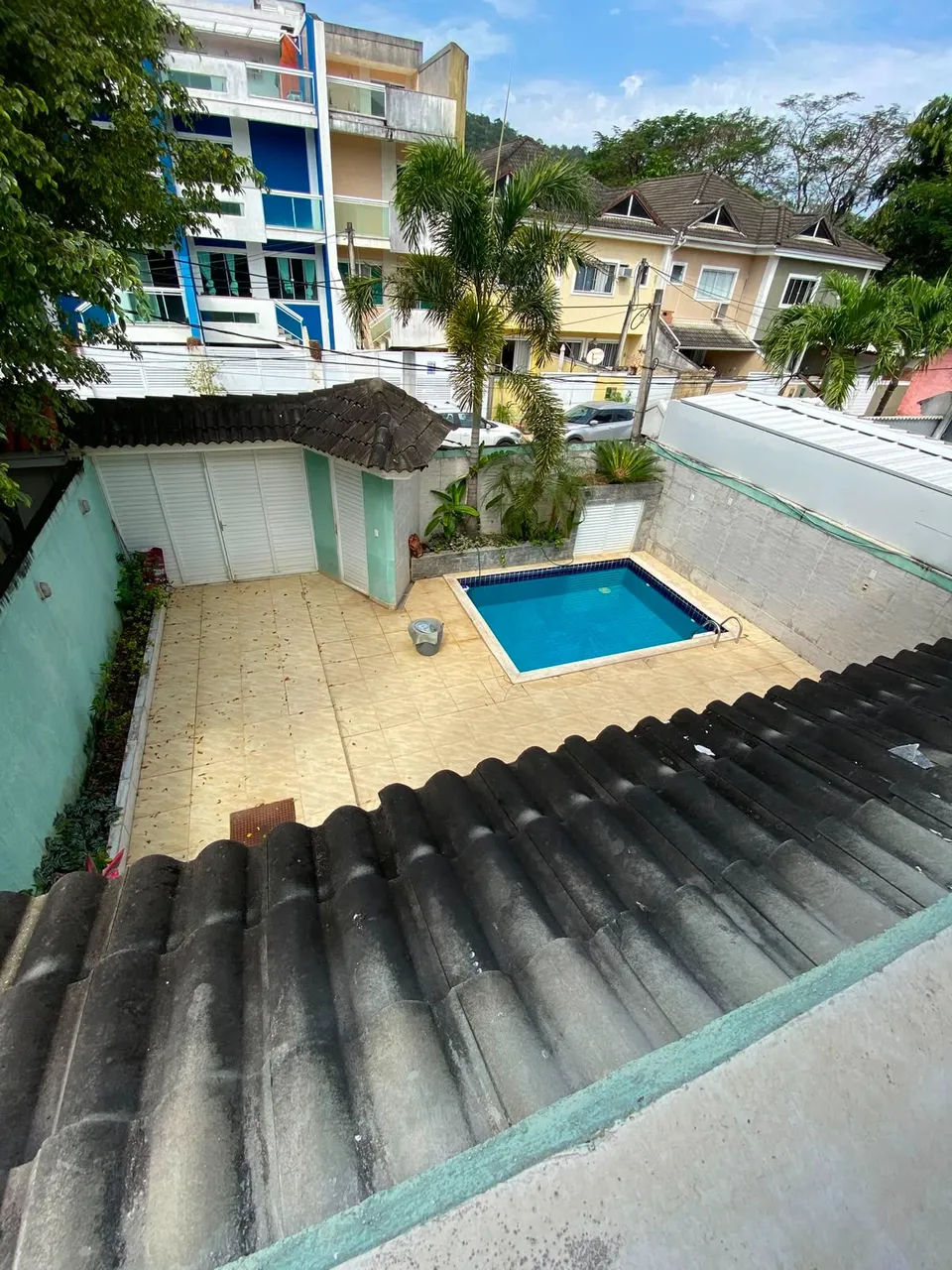 Casa amueblada con 3 dormitorios y cocina cerrada moderna — photo 10