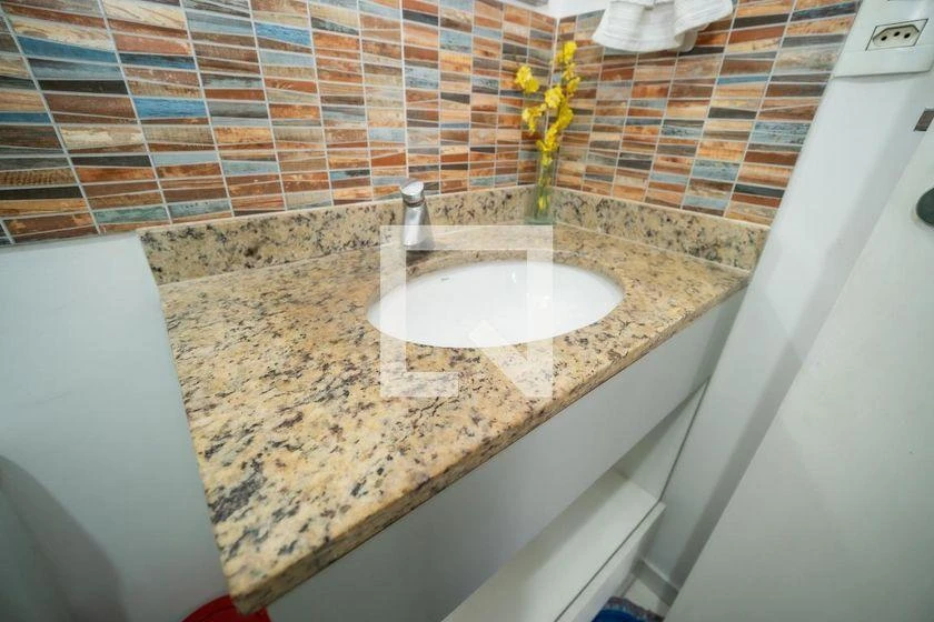 Apartamento mobiliado com 2 quartos e varanda — photo 7