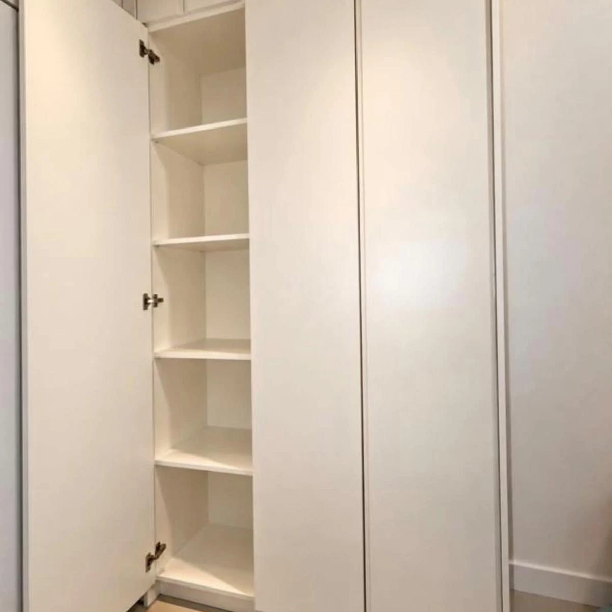 35 m² apartment with a washing machine and a home office — photo 10