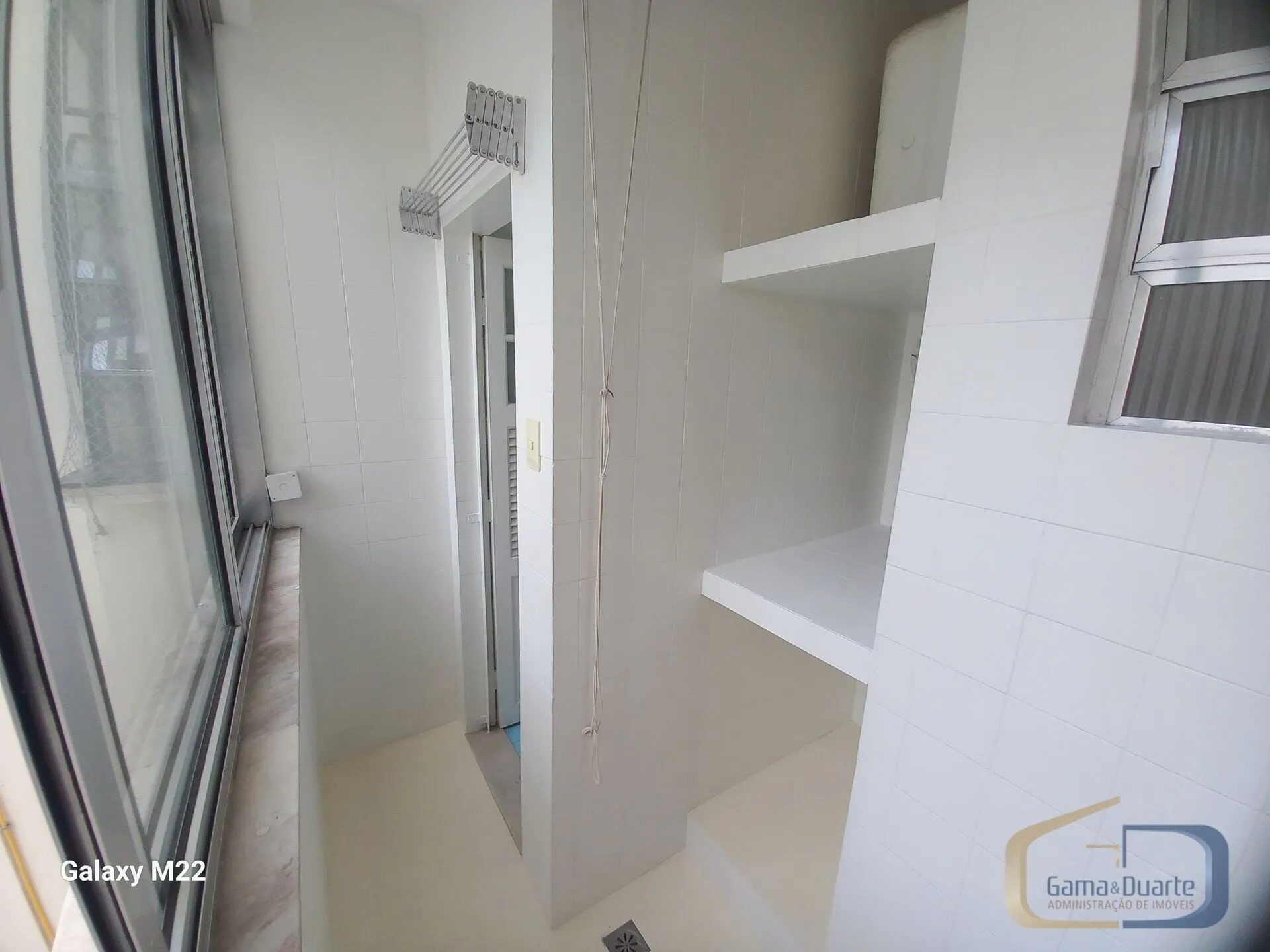 Apartment, 79 m², with wood or laminate floors — photo 9