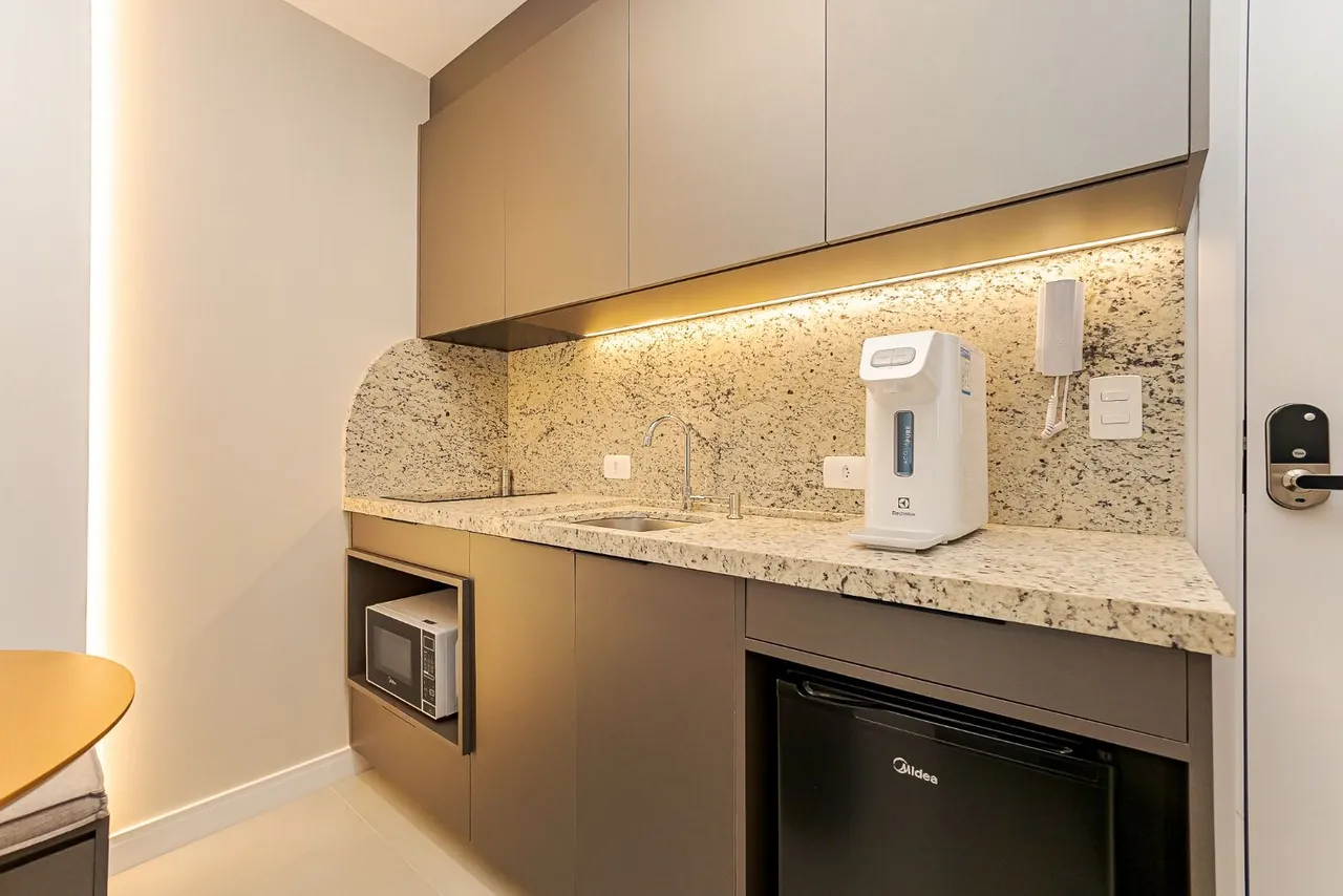 Furnished 39 m² studio with private BBQ area — photo 5