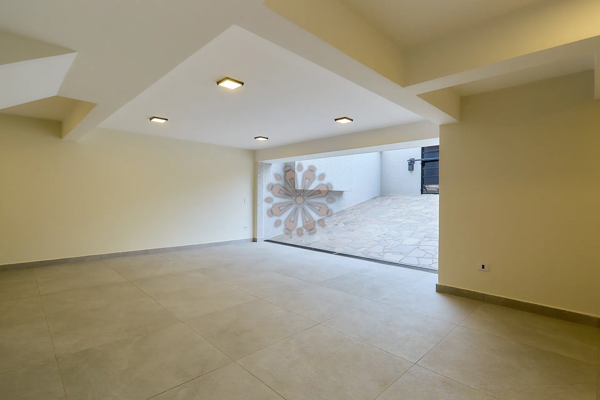 House with 4 bedrooms, 3 bathrooms and 3 parking spaces — photo 40