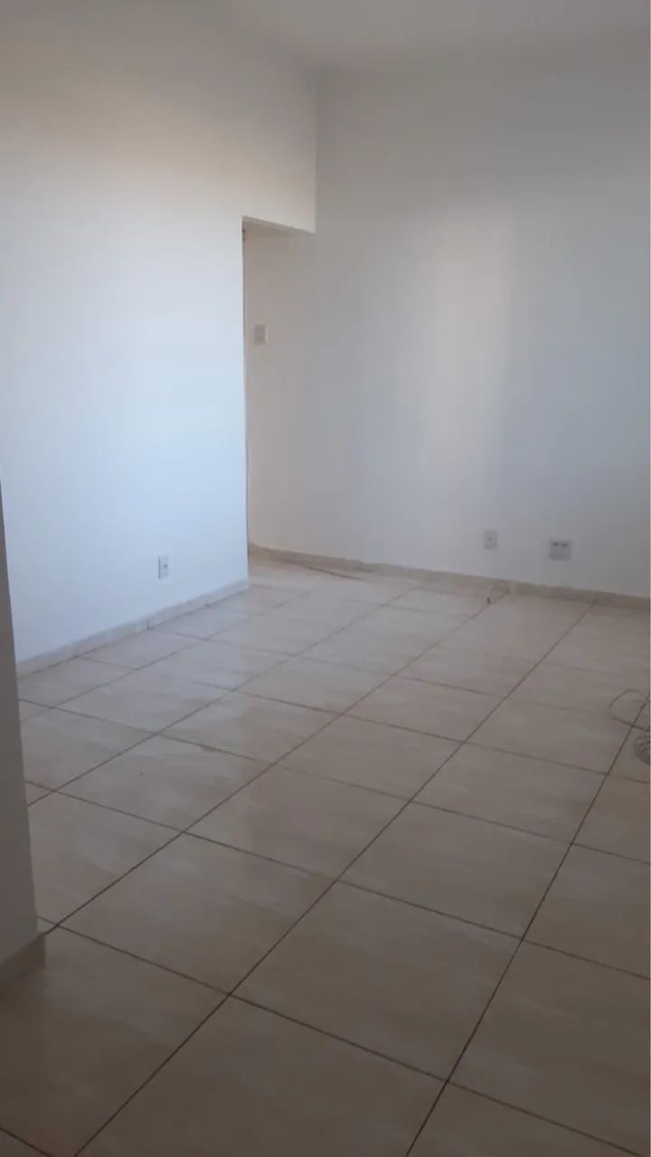 Apartamento sem vaga, com 2 dormitórios e área de lavanderia — photo 2