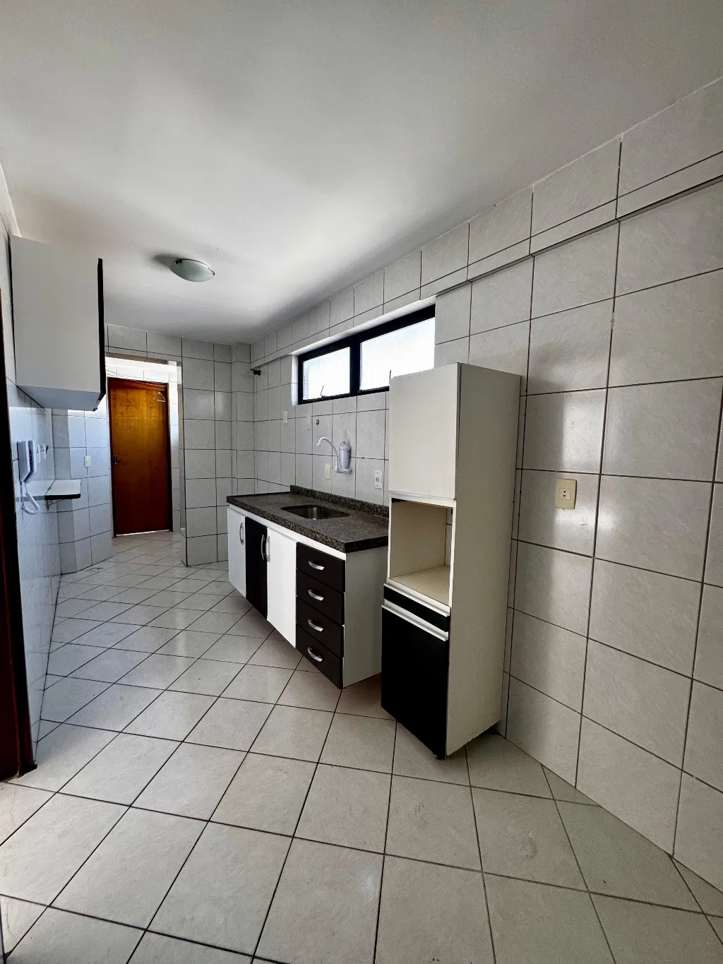 90 m² apartment with 3 bedrooms and a gas kitchen