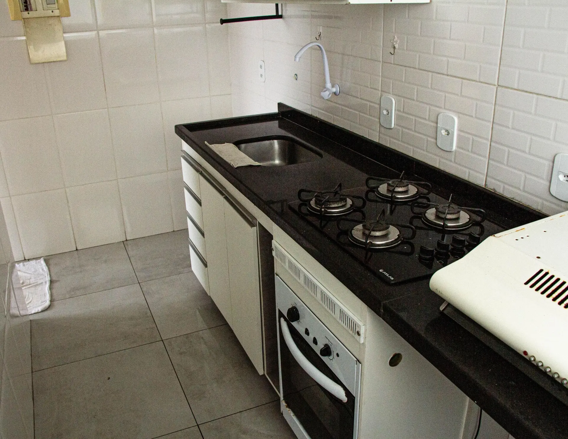 3-bedroom apartment with a separate gas kitchen — photo 10