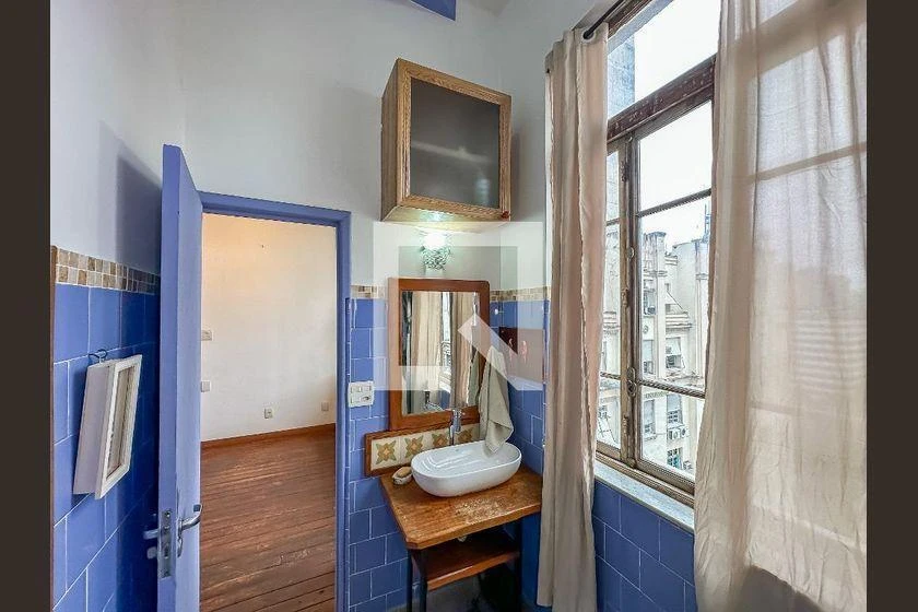 Furnished studio, 30 m², with floor-to-ceiling windows — photo 19