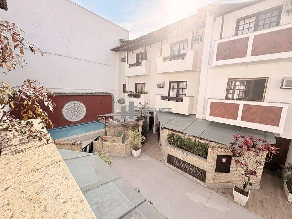273 m² triplex house with 3 parking spaces and 5 baths — photo 26