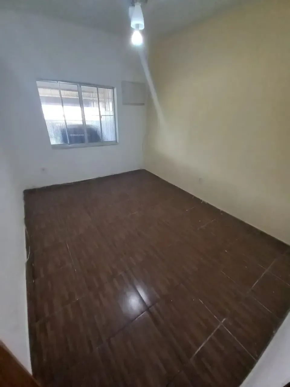 Unfurnished 70 m² apartment with 2 bedrooms and balcony — photo 7