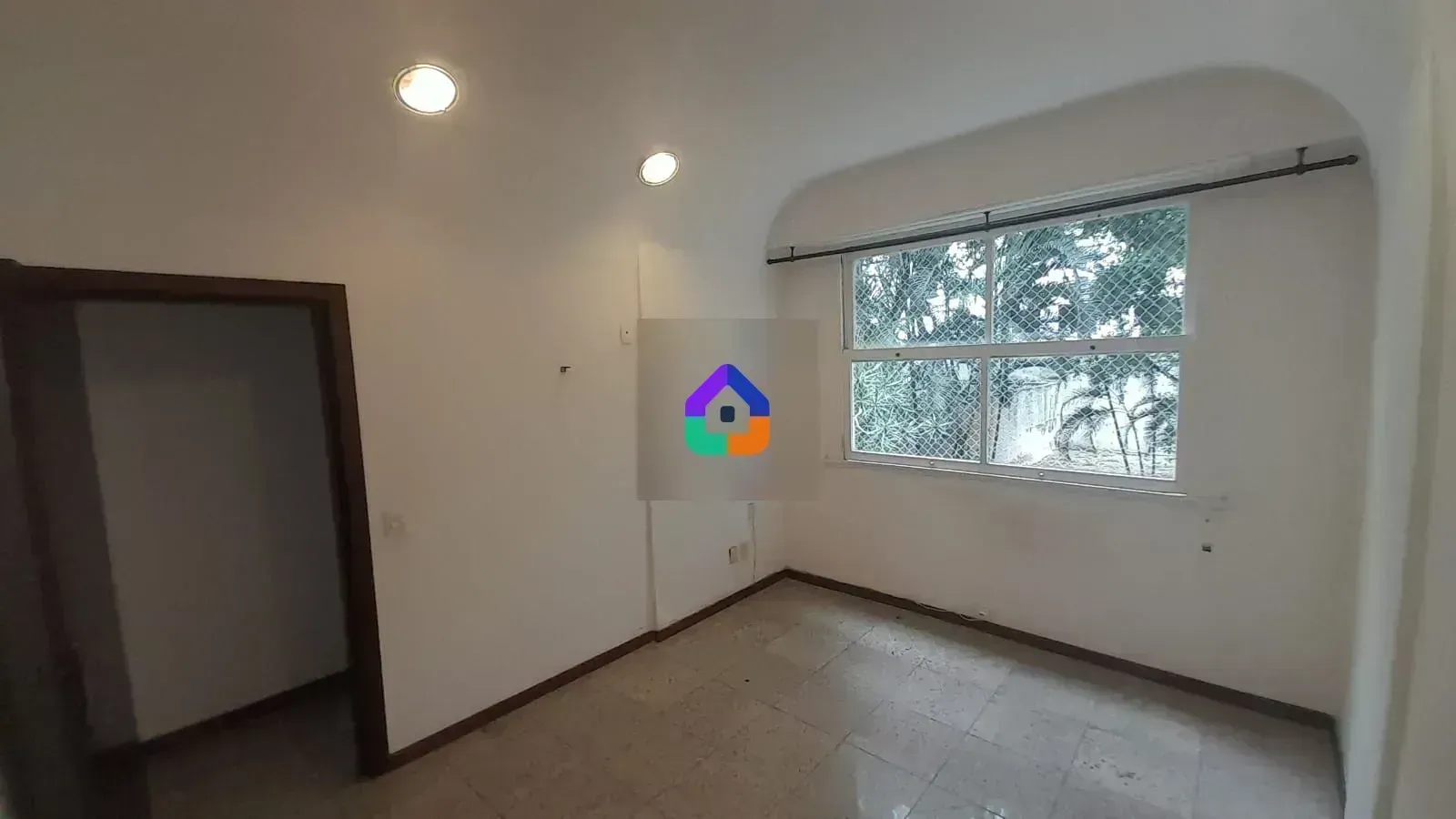 Apartment with 4 bedrooms and separate gas kitchen — photo 21