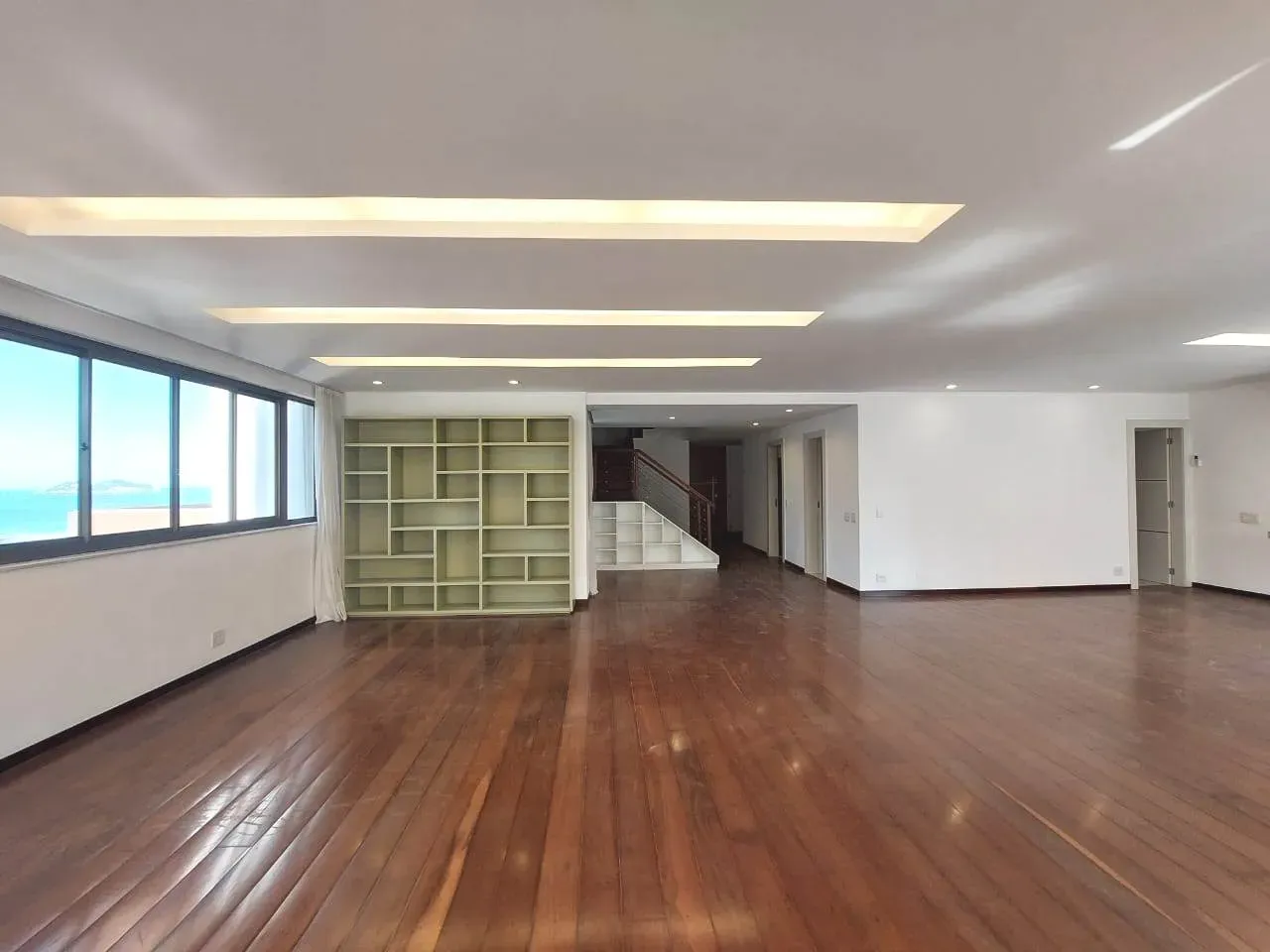 Apartamento com 4 quartos e 5 banheiros, com ar-condicionado — photo 11