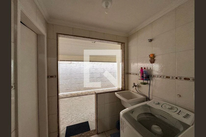 3-bedroom house with a mountain view in Rio de Janeiro — photo 38