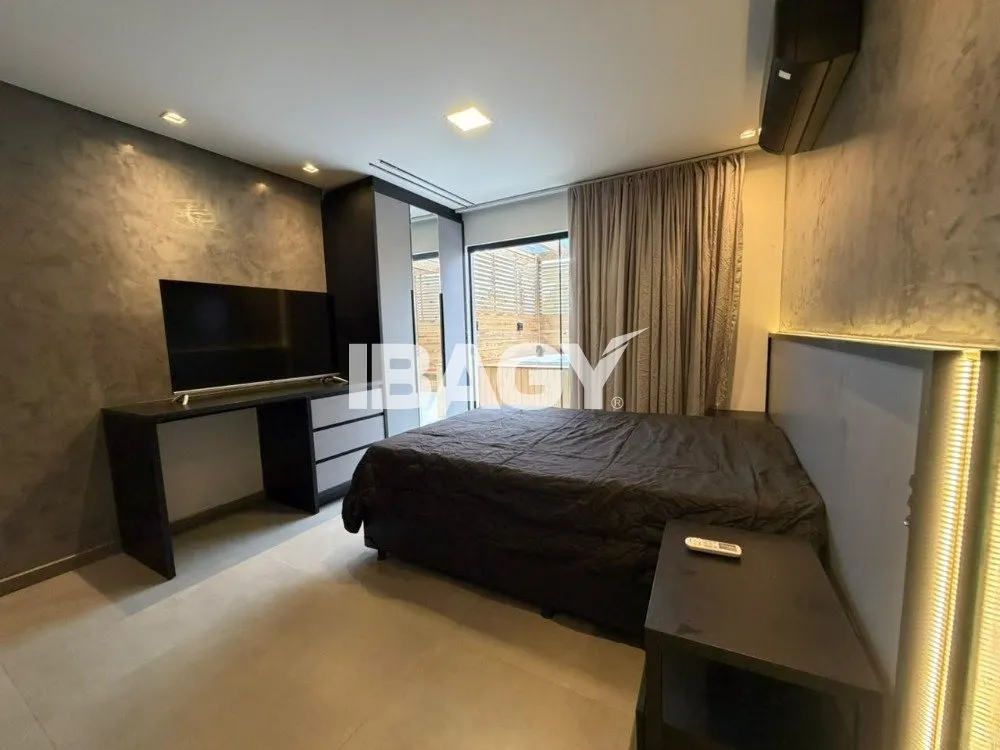 Furnished studio, 46 m², with a home office — photo 8