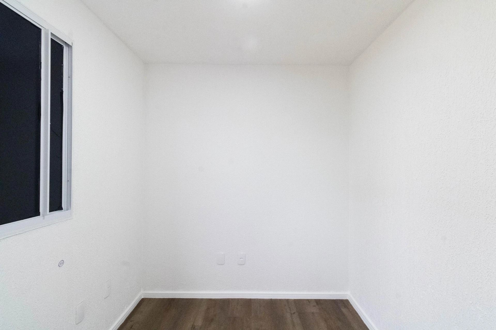 Apartment, 46 m², with wood or laminate floors — photo 31