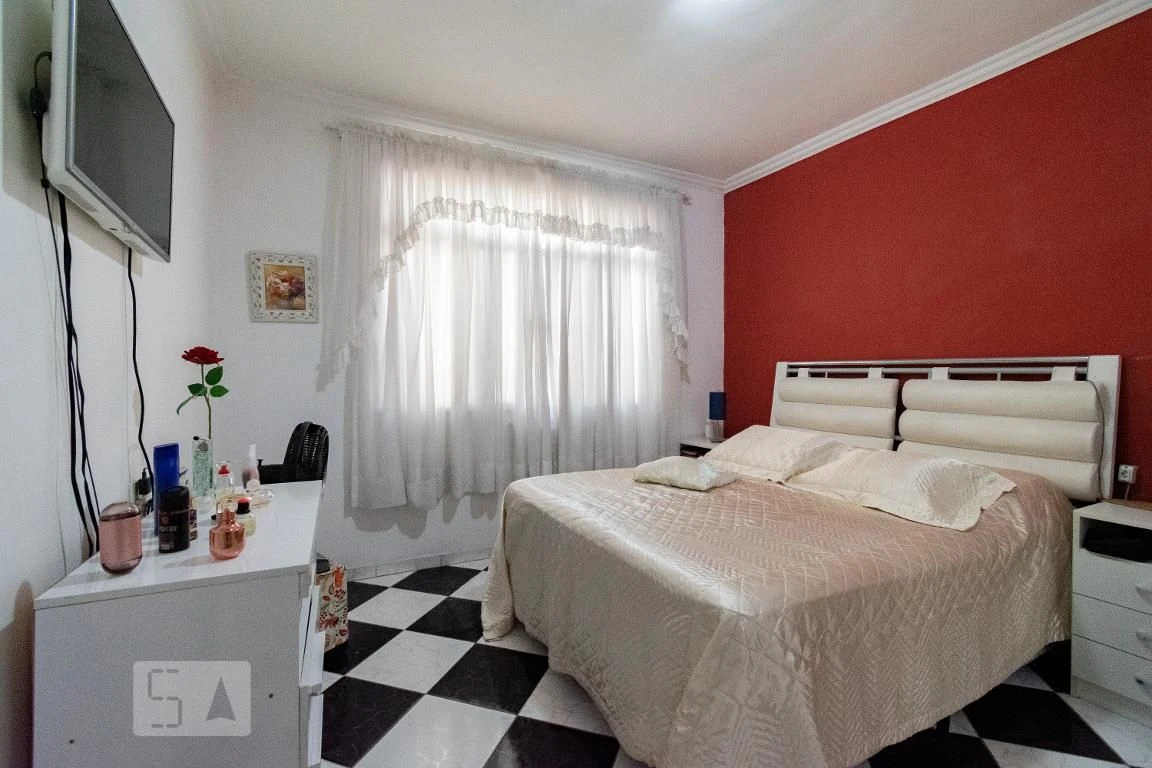 Furnished 4-bedroom house with private garden — photo 37