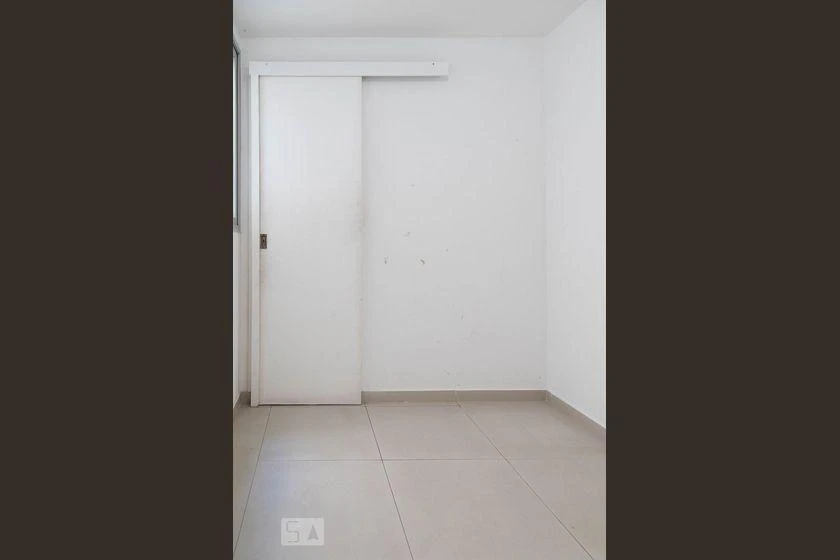 183 m² unfurnished apartment with 3 bedrooms and 2 parking spots — photo 31