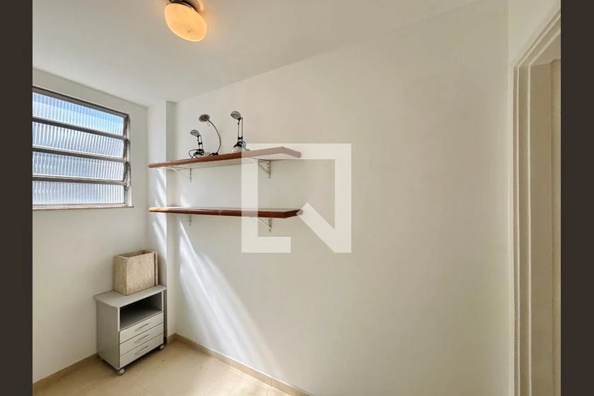 Unfurnished 3-bedroom apartment with gas kitchen — photo 14