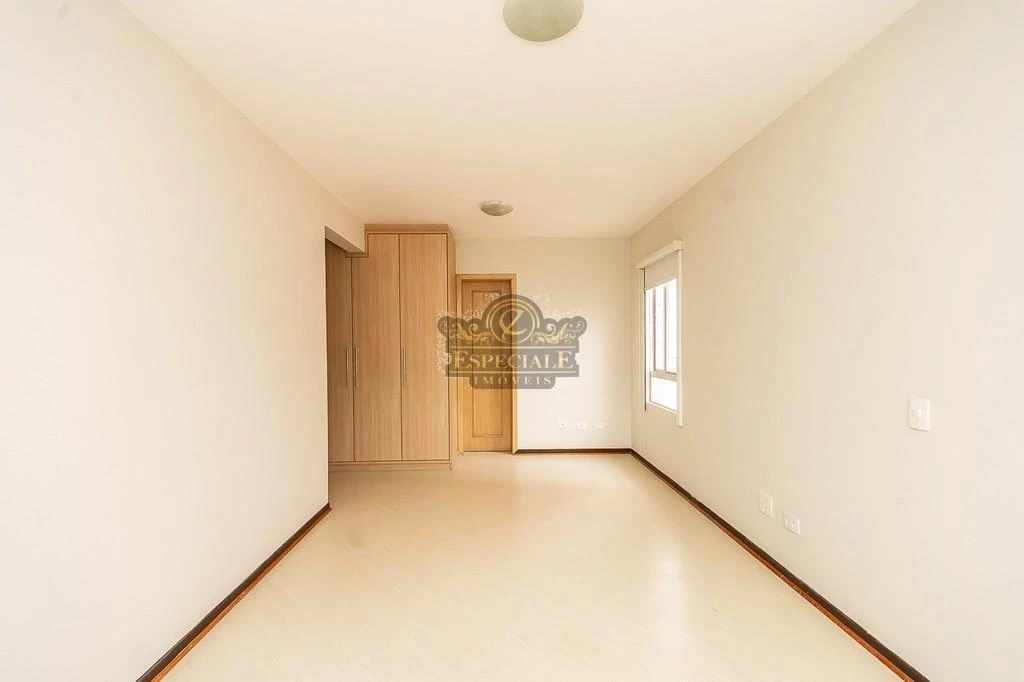167 m² apartment with a grill on the balcony and a bathtub — photo 29