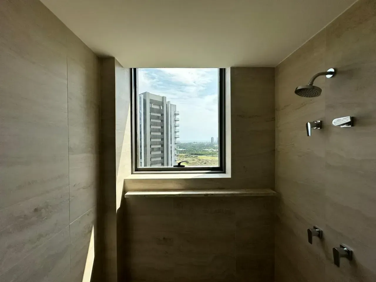 3-bedroom apartment with 6 bathrooms and 3 parking spots — photo 6