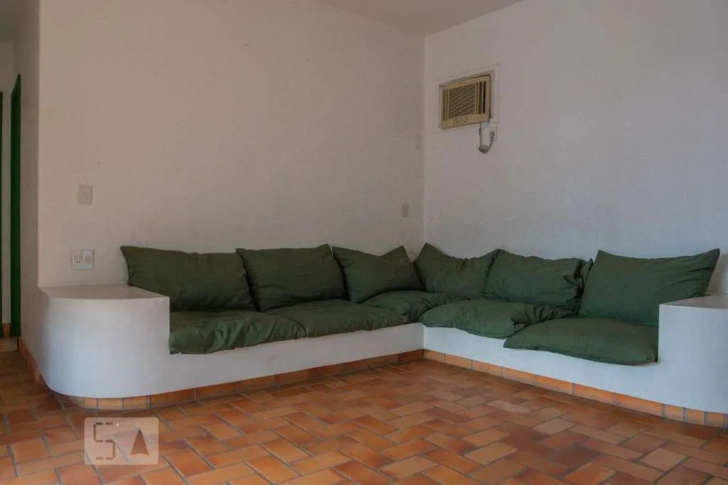 225 m² apartment with 4 bedrooms and a balcony — photo 7